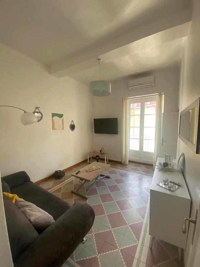 Appartement Climatise,Idealement Situe 100M Du Vieux Port. Бастия Екстериор снимка